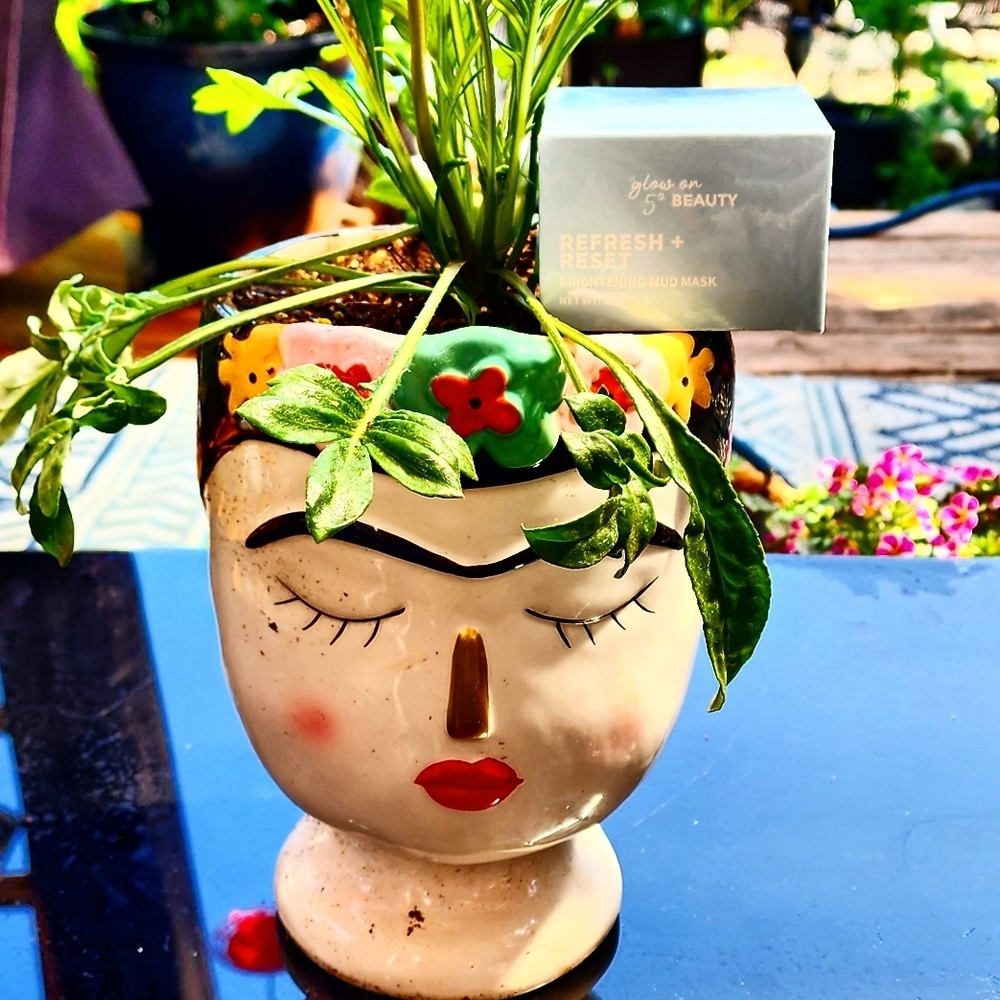 ✨️ NEW - Glow On 5th Beauty Radiance Mask ✨️